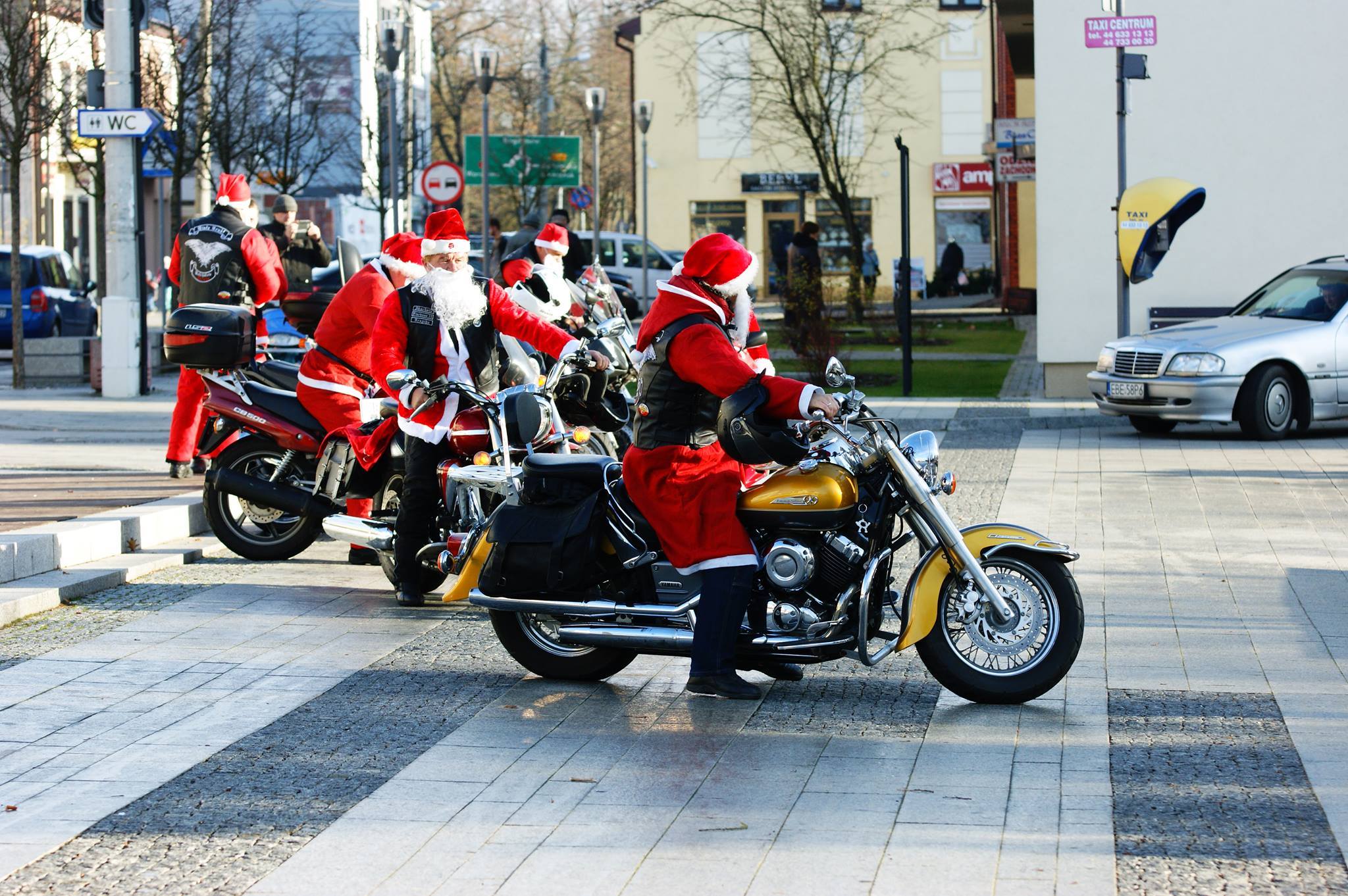 Zmotoryzowani Mikołajowie wyjadą na ulice Bełchatowa. Przywiozą upominki dla mieszkańców - Zdjęcie główne