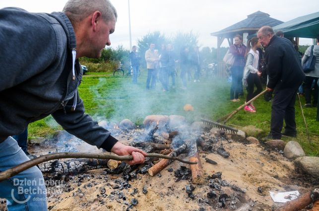 W Kaszewicach świętowali piekąc ziemniaki [FOTORELACJA] - Zdjęcie główne