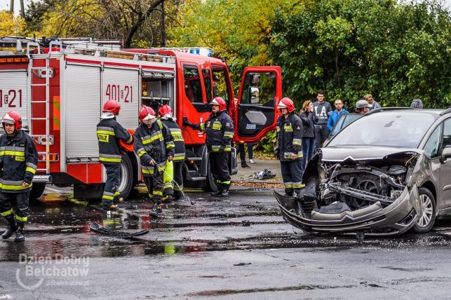  Wypadek na skrzyżowaniu ulic Staszica i Czyżewskiego [FOTO] - Zdjęcie główne