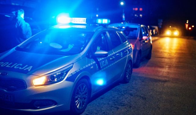 Kierowca BMW potrącił 80-latkę i uciekł. Policja szuka świadków zdarzenia - Zdjęcie główne