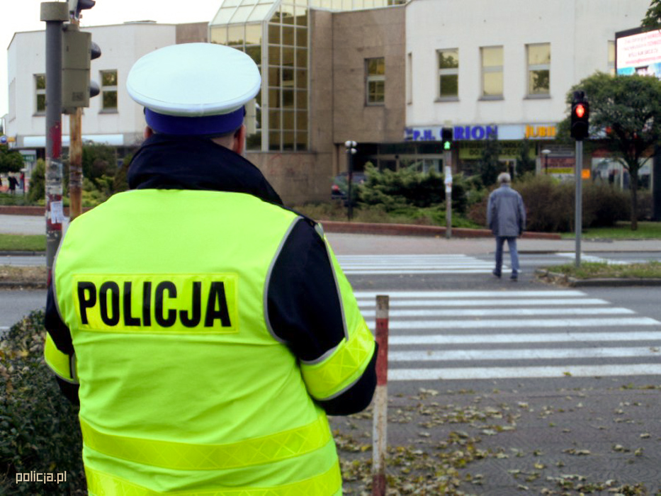 Policjanci z Bełchatowa będą kontrolować pieszych i rowerzystów. Gdzie będzie więcej patroli?  - Zdjęcie główne