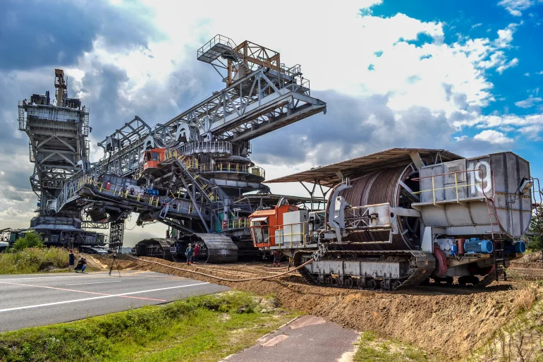 PGE ogłosiła nabór do pracy w kopalni Bełchatów. Chcą zatrudnić nowych górników  - Zdjęcie główne