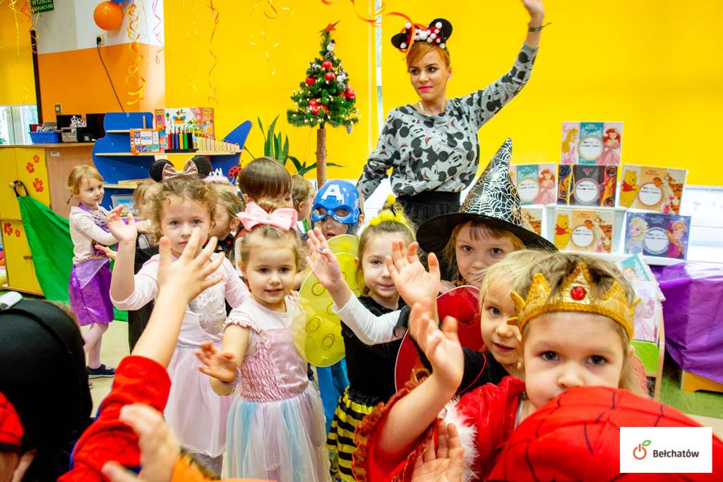 Przedszkolaki z Bełchatowa na balu karnawałowym. Zobacz, jak bawiły się dzieci z ''piątki'' [FOTO] - Zdjęcie główne