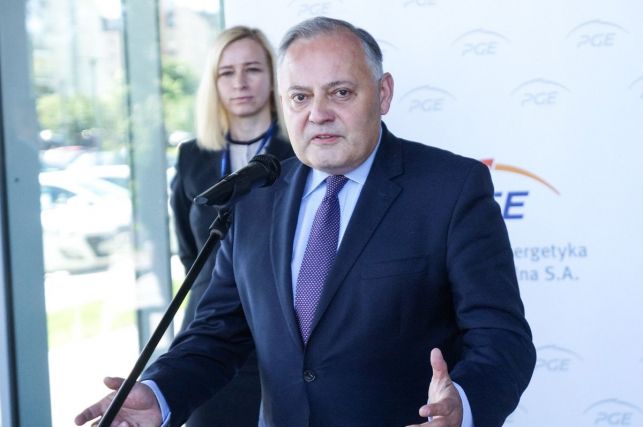 Prezes PGE odpowiada burmistrzowi w sprawie Złoczewa. Co dalej z kopalnianą odkrywką? - Zdjęcie główne