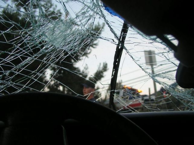 Wypadek z udziałem trzech samochodów na ''słynnym'' skrzyżowaniu pod Szczercowem - Zdjęcie główne