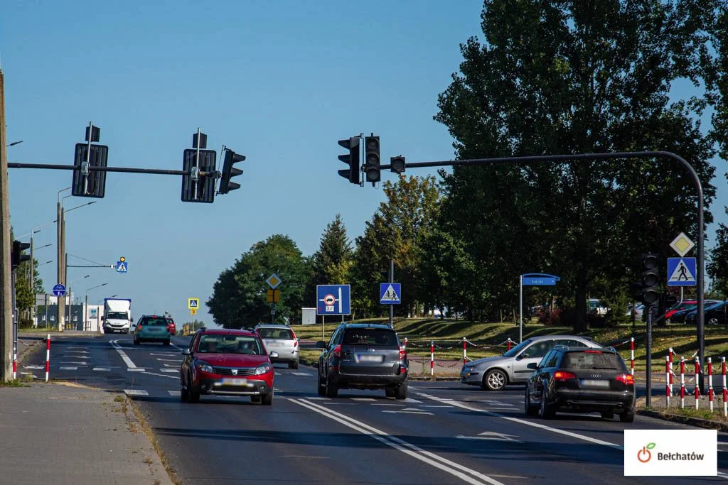 Uwaga kierowcy! Nie działa sygnalizacja świetlna na jednym ze skrzyżowań w Bełchatowie - Zdjęcie główne