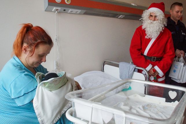 Mikołajkowa wizyta w bełchatowskim szpitalu [FOTO] - Zdjęcie główne