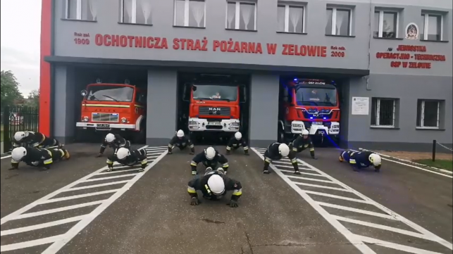 Strażacy z Bełchatowa i okolic robią pompki dla Wojtusia. Upragniony cel jest już blisko!  - Zdjęcie główne