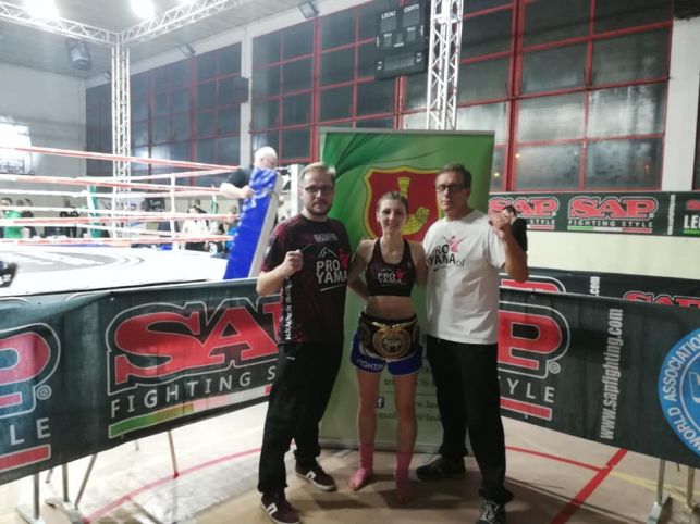 Karolina Kubiak zostaje zawodową Mistrzynią Europy w kickboxing'u - Zdjęcie główne