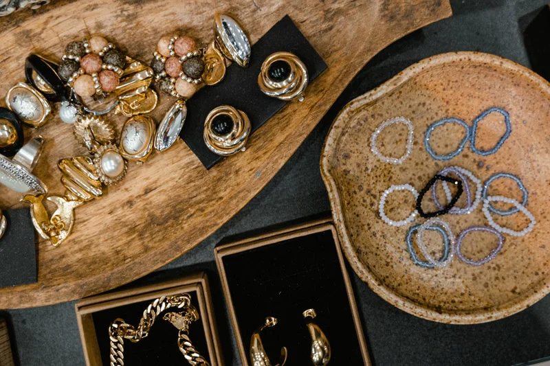 Poznaj sposoby dbania o biżuterię i przedłuż jej nieskazitelny wygląd na lata - Zdjęcie główne