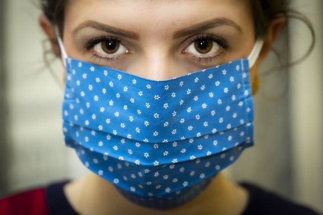 Wzrost liczby zarażonych koronawirusem. Na kwarantannie pół tysiąca osób z Bełchatowa i okolic  - Zdjęcie główne