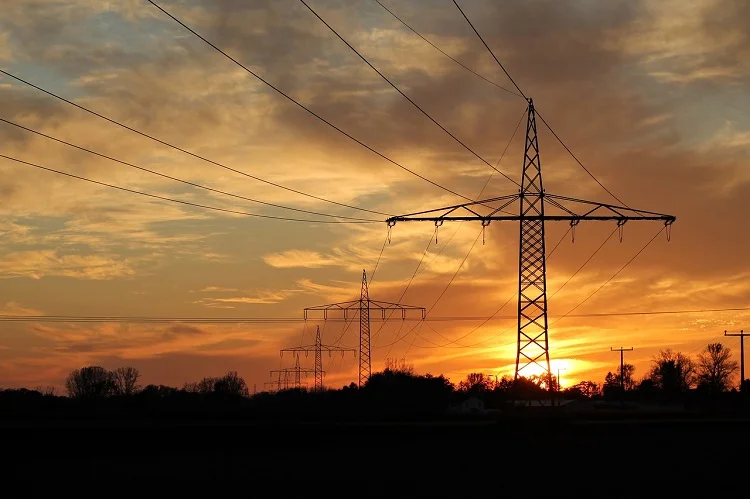 PGE planuje wyłączenia prądu w Bełchatowie. Sprawdź, gdzie i kiedy - Zdjęcie główne