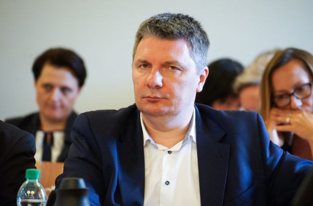 Radni chcą odwołania prezesa WOD-KAN. Piotr Kopek odpowiada i oświadcza, że pozwie lokalne media do sądu - Zdjęcie główne