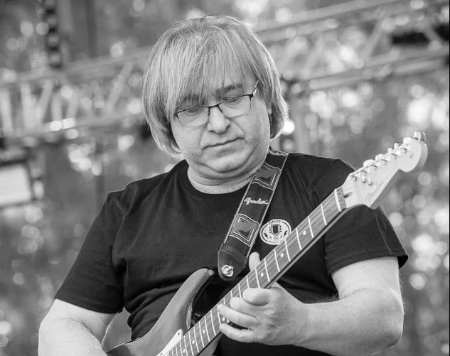 Zmarł wokalista i gitarzysta bełchatowskiego zespołu. Był związany z Miejskim Centrum Kultury  - Zdjęcie główne