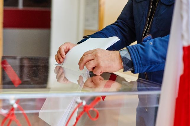 Nieoficjalne, cząstkowe  wyniki wyborów prezydenckich w Bełchatowie [26 z 28 KOMISJI] - Zdjęcie główne