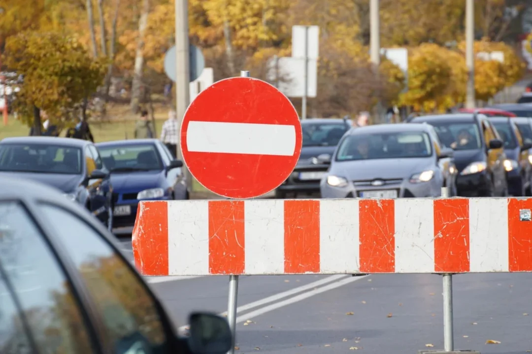 Szykują się utrudnienia na bełchatowskich ulicach. Sprawdź, kiedy zamkną część dróg - Zdjęcie główne