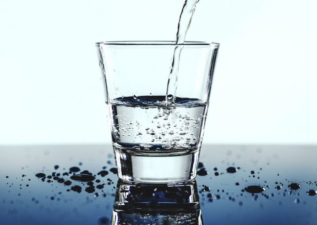 Woda – dlaczego warto ją pić? - Zdjęcie główne