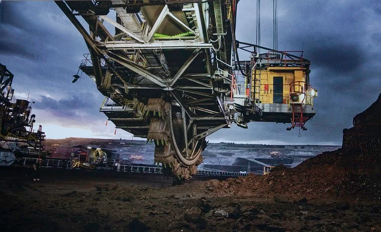 Tłumy chętnych do pracy w kopalni Bełchatów. Ile osób zgłosiło się do PGE?  - Zdjęcie główne