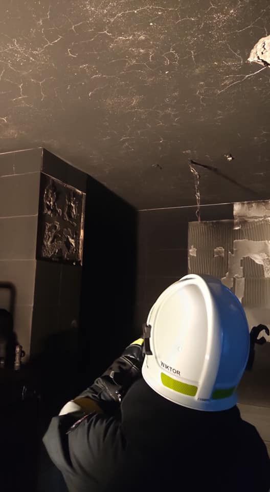 Halo? Widać ogień i dym, proszę o pomoc! Strażacy gasili pożar w Dąbrowie Rusieckiej [FOTO] - Zdjęcie główne