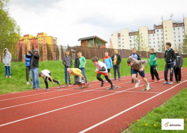 Młodzi sportowcy na start Czwartków - Zdjęcie główne