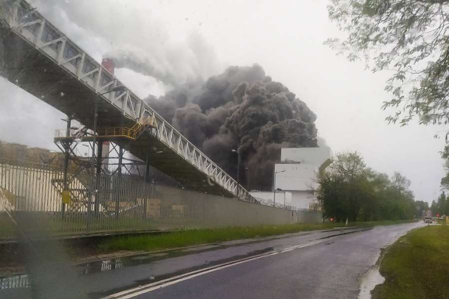 PGE zabiera głos w sprawie pożaru w Elektrowni Bełchatów. Zbierze się specjalna komisja - Zdjęcie główne