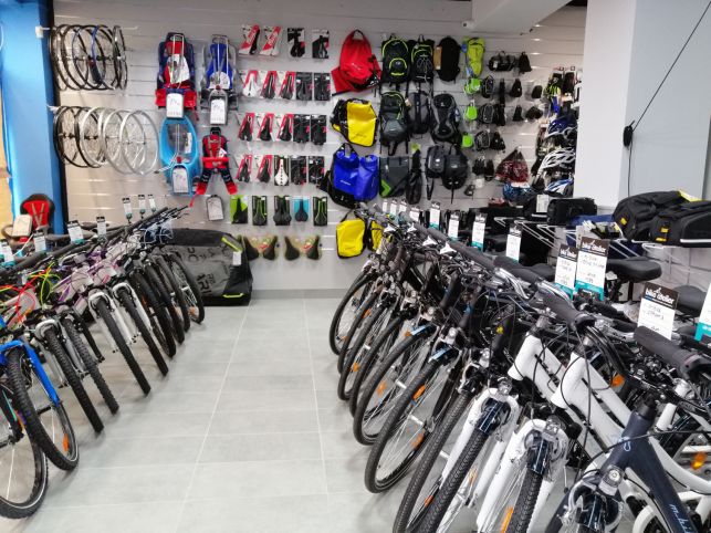 Nowy sklep rowerowy Bike Atelier w Bełchatowie prowadzony przez bełchatowskiego kolarza - Zdjęcie główne
