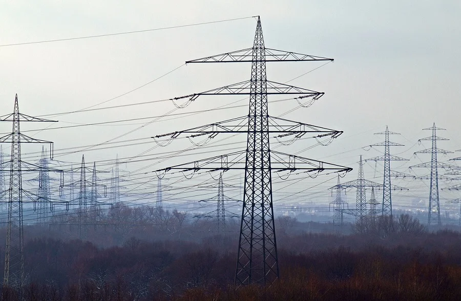 PGE planuje wyłączenia prądu w okolicach Bełchatowa. Sprawdź, gdzie i kiedy - Zdjęcie główne
