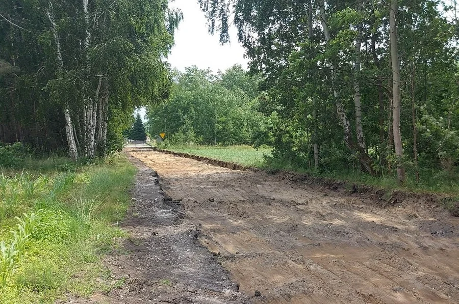 Rusza budowa i remonty kilku dróg w gminie Zelów. Koszt inwestycji to aż 7,6 mln zł - Zdjęcie główne