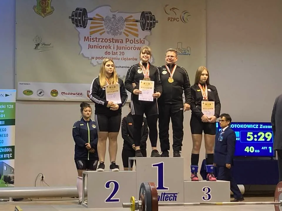 Maria Karolak zwyciężyła Mistrzostwa Polski Juniorek w podnoszeniu ciężarów - Zdjęcie główne