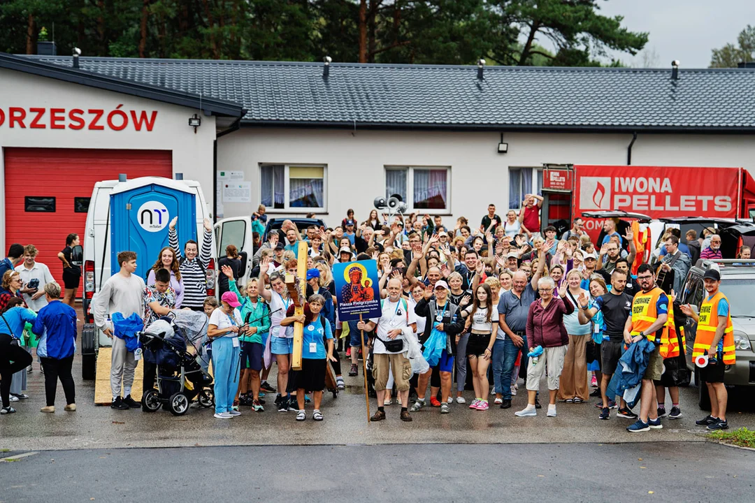 Piesza pielgrzymka z Głowna na Jasną Górę