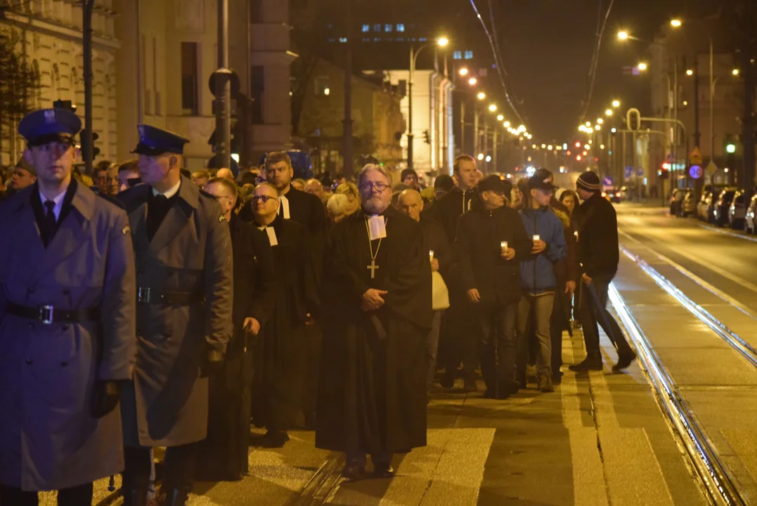 Ekumeniczna droga krzyżowa przeszła ulicami Łodzi