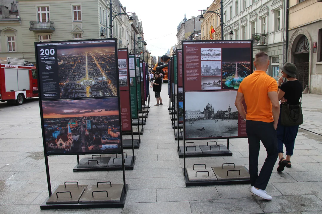 Niezwykłe wystawy o historii naszego miasta na ulicy Piotrkowskiej