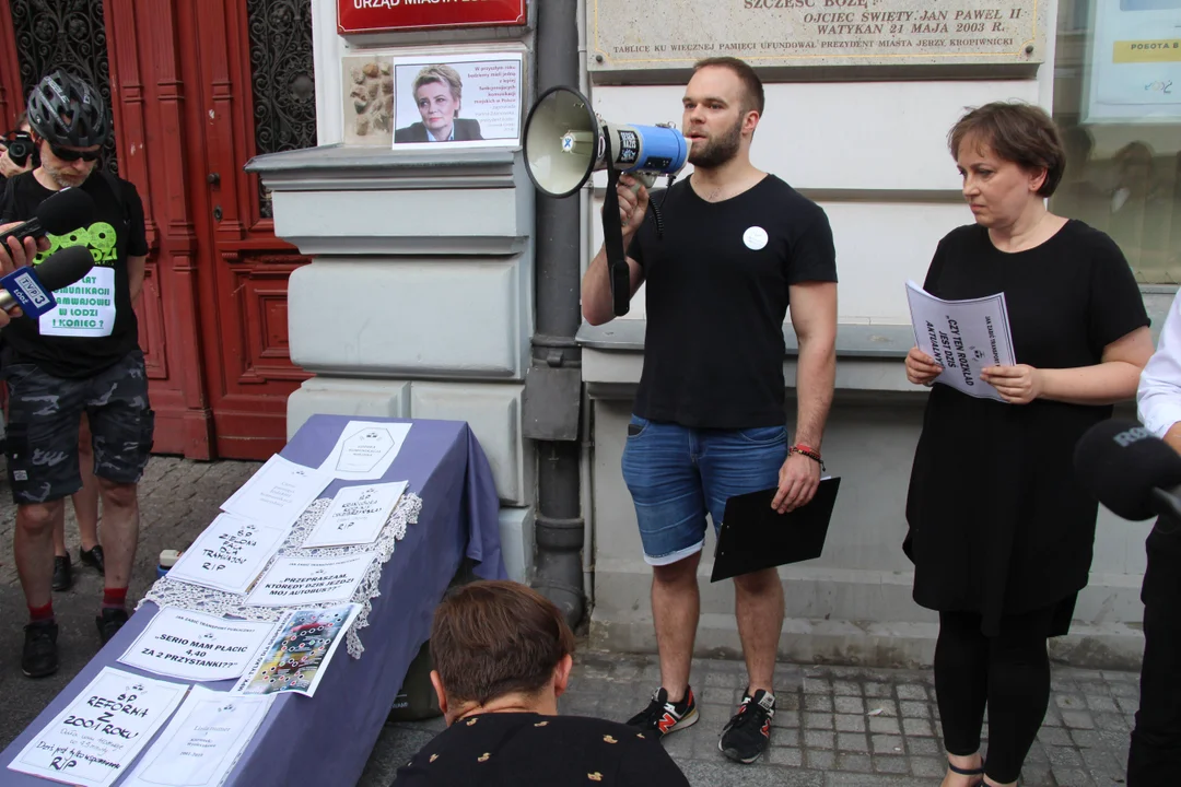 „Pogrzeb Łódzkiej Komunikacji Miejskiej” na Piotrkowskiej