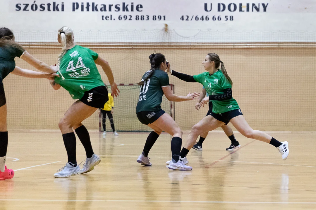 Łódzkie szczypiornistki starły się z Handball Warszawa - Zdjęcie główne