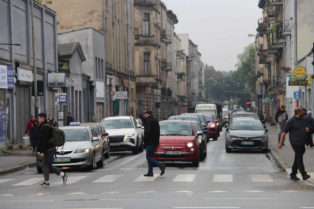 Przebudowa skrzyżowania ulic Zachodniej z Legionów w Łodzi - stan na 21.10.2023 r.