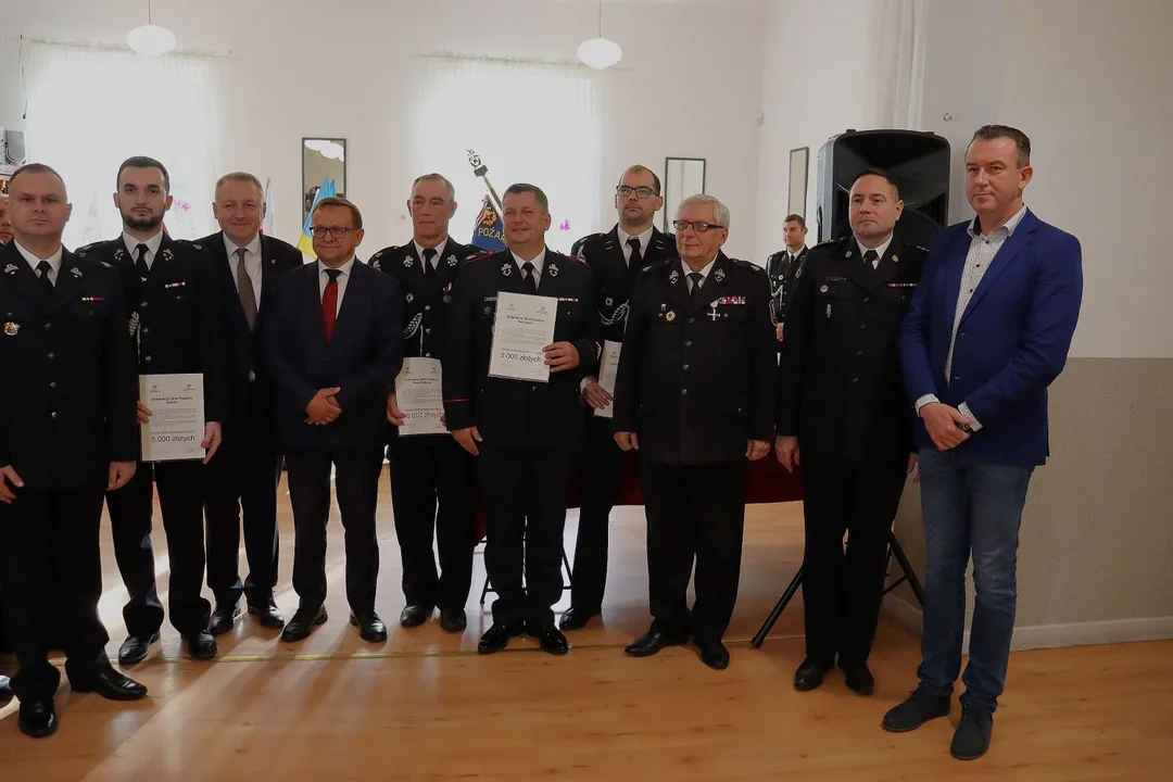 Wręczenie promes dla jednostek OSP z powiatu kutnowskiego