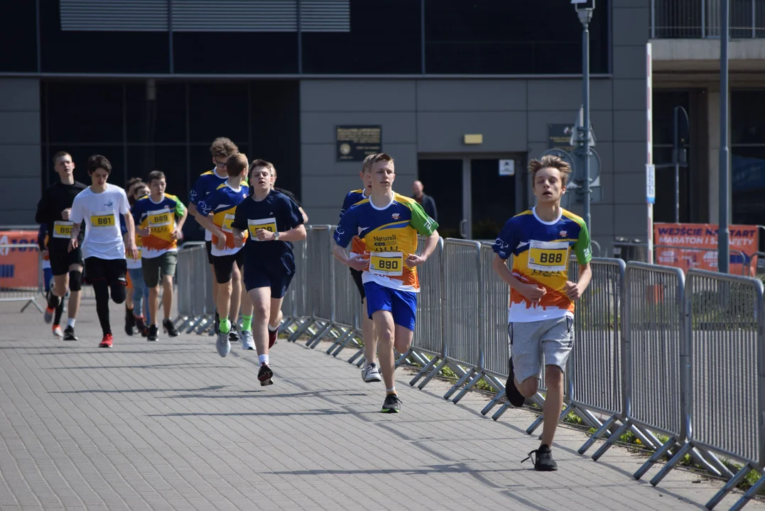 DOZ Maraton Łódź 2024 Kids Run. Dzieci rywalizowały przy dopingu rodziców [GALERIA] - Zdjęcie główne