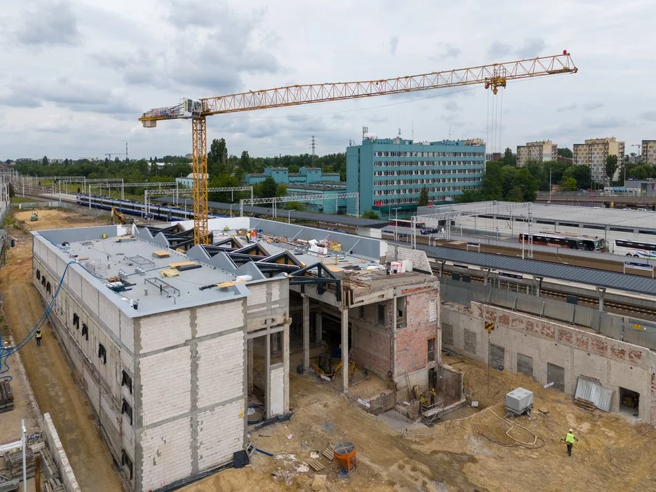 Powstaje nowy dworzec kolejowy Łódź Kaliska. Jak wygląda plac budowy z góry? [ZDJĘCIA] - Zdjęcie główne