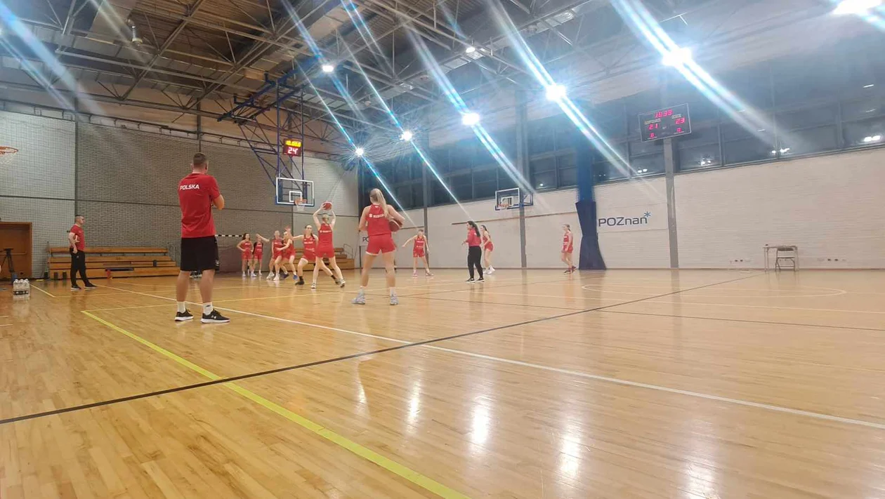 Reprezentacja Polski koszykarek trenuje w Poznaniu GALERIA - Zdjęcie główne
