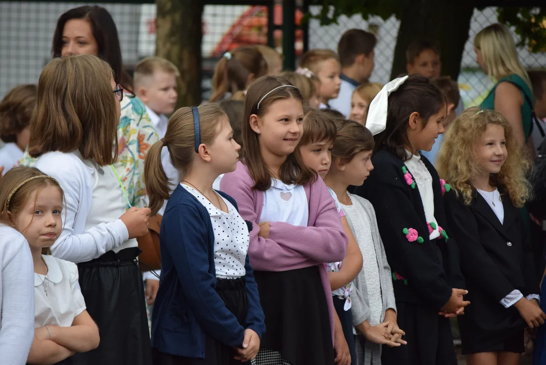 Rozpoczęcie roku w SP nr 3 w Zgierzu