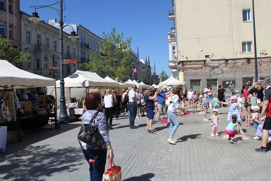 Piknik Europejski w pasażiu Schillera w Łodzi