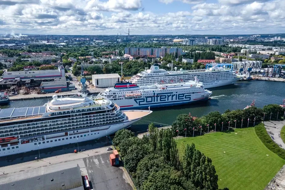 Obfity sezon w Porcie Gdańsk. Roi się od wycieczkowców - Zdjęcie główne