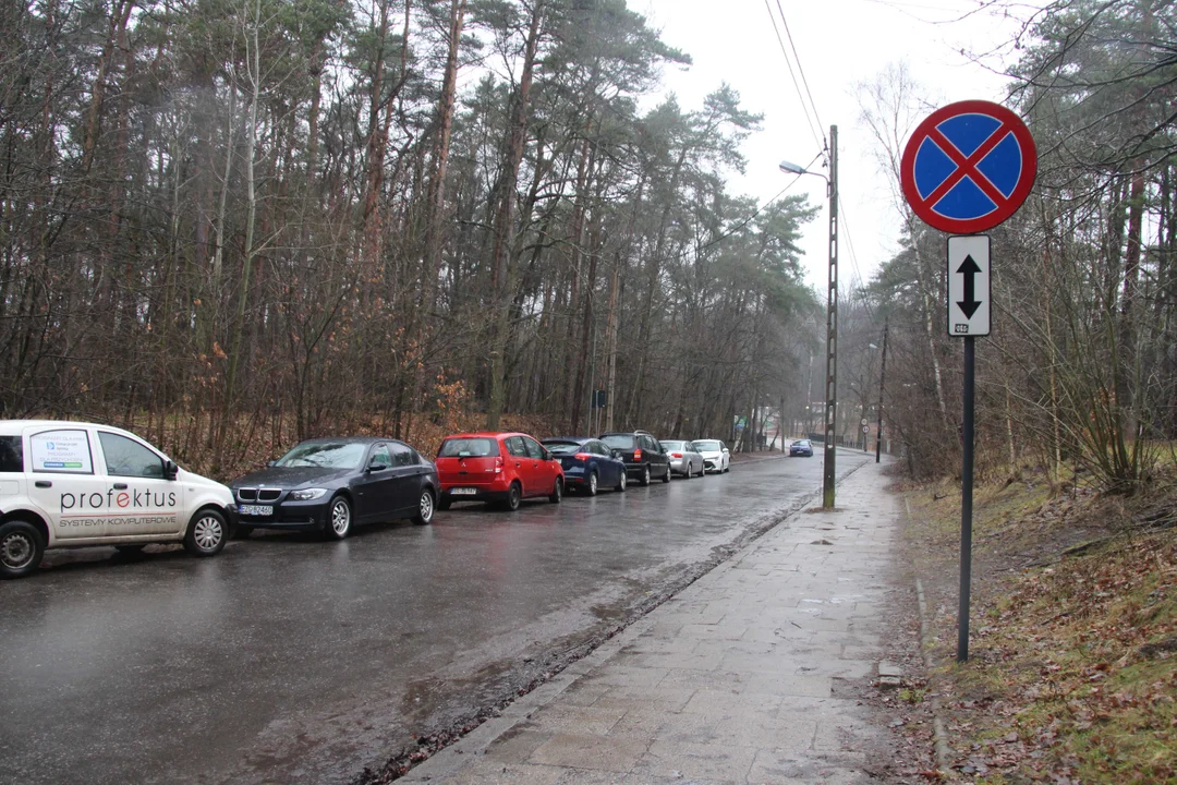 Parking leśny w Arturówku