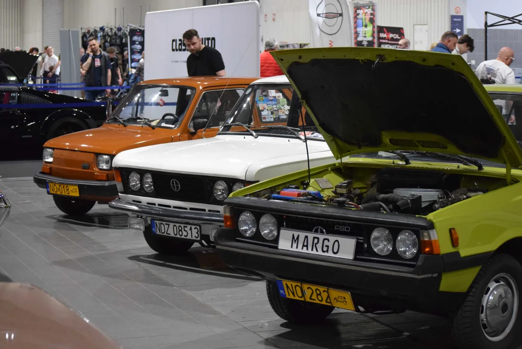 Perełki polskiej motoryzacji na Targach Pojazdów Zabytkowych "Auto Nostalgia". Zobaczcie okazy z naszego regionu! [GALERIA] - Zdjęcie główne