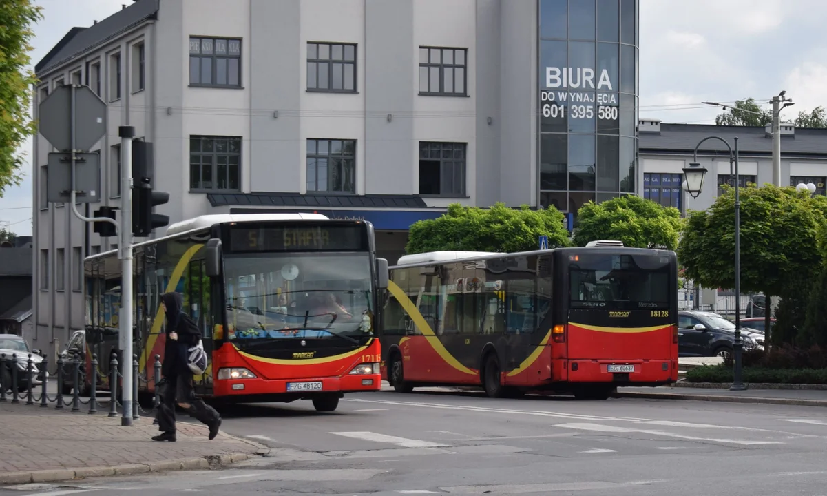 Przedstawiono nową siatkę połączeń dla komunikacji miejskiej w Zgierzu. Jak pojadą autobusy? - Zdjęcie główne