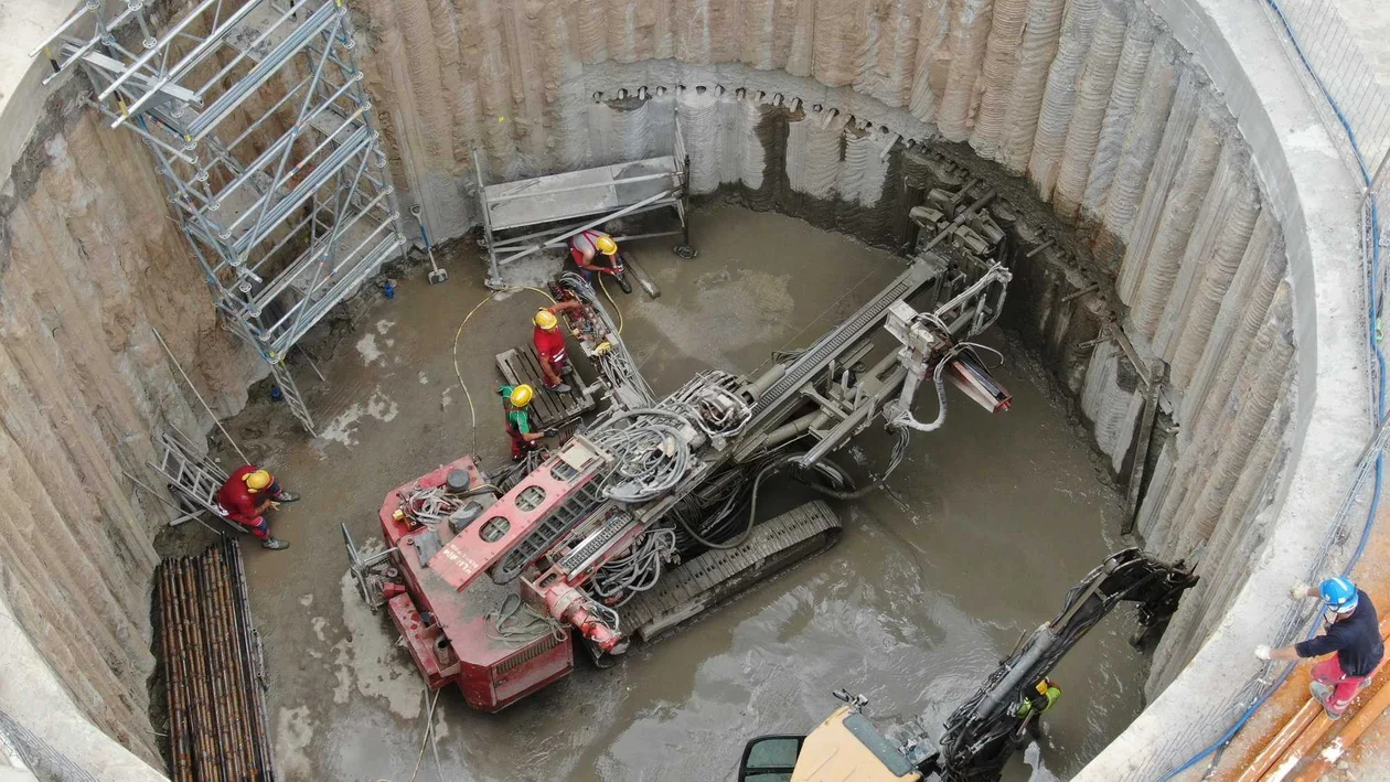 Budowa tunelu kolejowego pod Łodzią