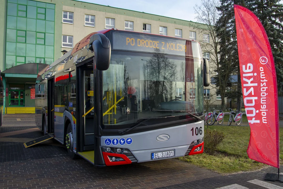 Start kolejnej linii autobusowej od Łódzkiej Kolei Aglomeracyjnej! Do czerwca pojedziemy nią zupełnie za darmo. Gdzie ją spotkamy? [ZDJĘCIA] - Zdjęcie główne
