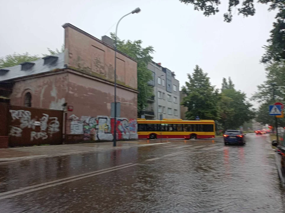 Zalane ulice w Łodzi
