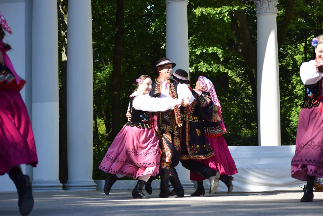 Spotkanie z folklorem w Parku Julianowskim