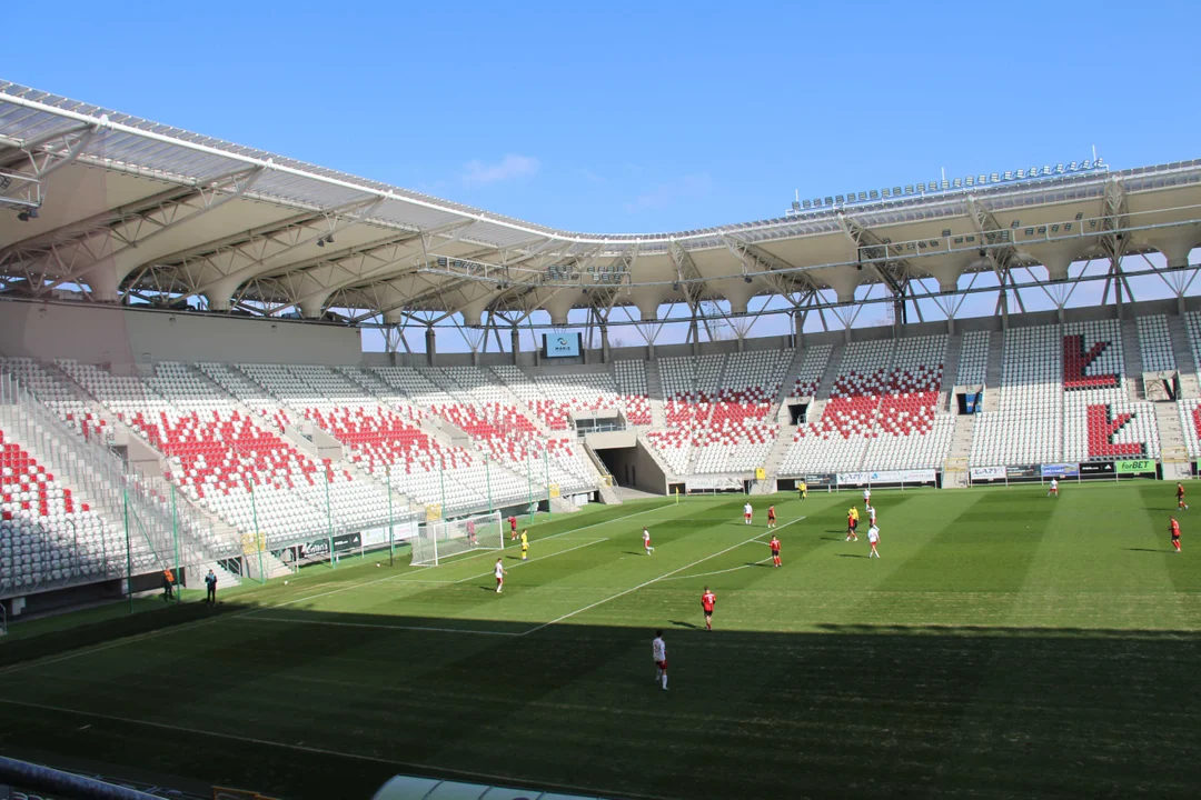 Ćwiczenia służb specjalnych na stadionie ŁKS-u